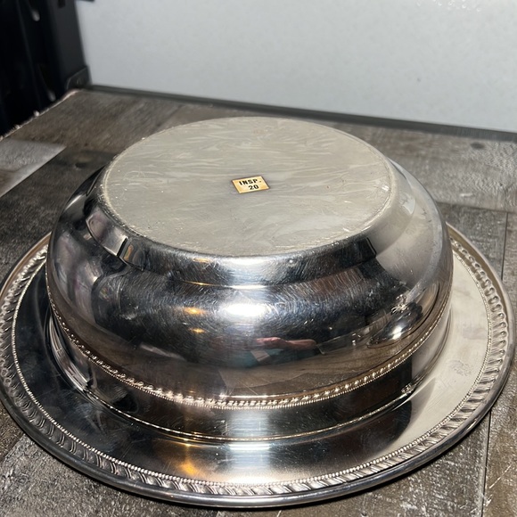 Vintage Metal Serving Dish & Lid with Fire King Glass Casserole - Picture 8 of 9